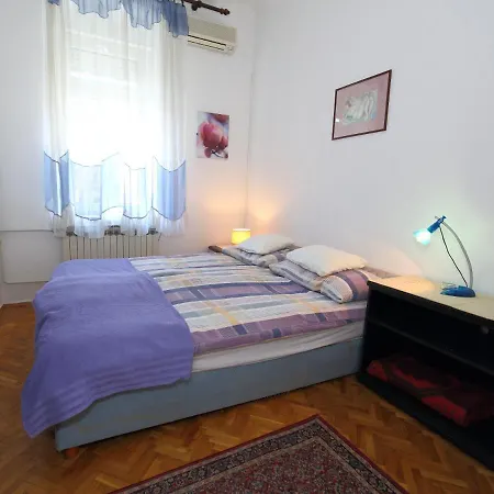 Lavanda 1 - Apartment *